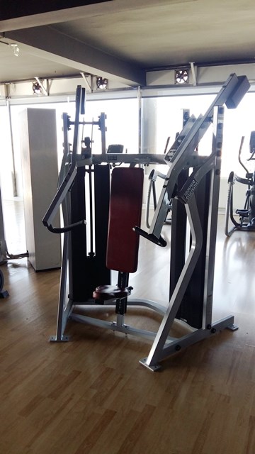 Chest press MTS